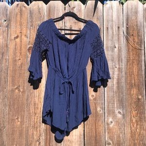 Navy blue romper with flower sleeve cutouts 🌸💙